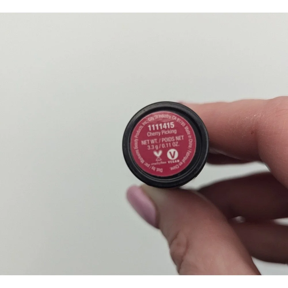 Wet n Wild Mega Last Matte Lipstick Cherry Picking 1111415 Red Berry Vegan‎ NEW
